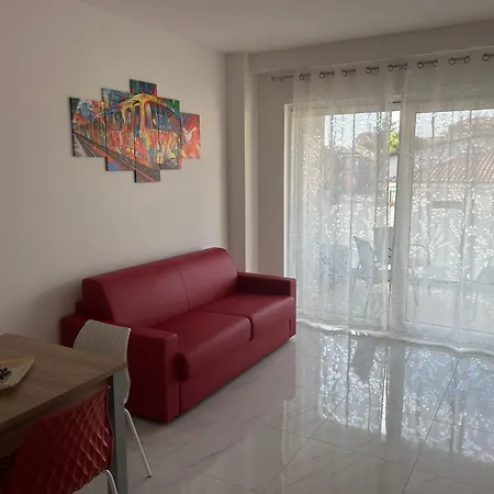 Garibaldi House - Via Cupello Apartamento *