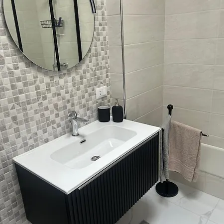 Garibaldi House - Via Cupello Apartament *