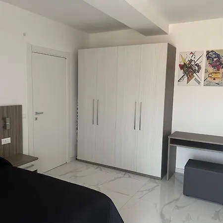 Garibaldi House - Via Cupello *