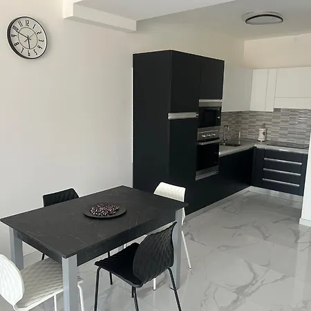 Garibaldi House - Via Cupello *