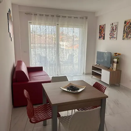 Garibaldi House - Via Cupello *