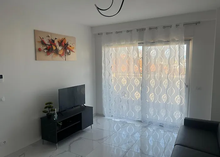 Garibaldi House - Via Cupello アパート