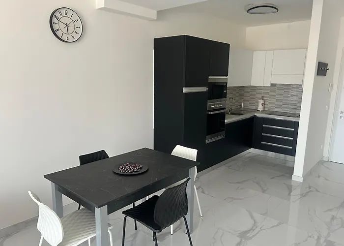 Garibaldi House - Via Cupello *