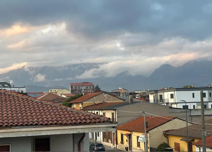 Garibaldi House - Via Cupello アヴェッツァーノ